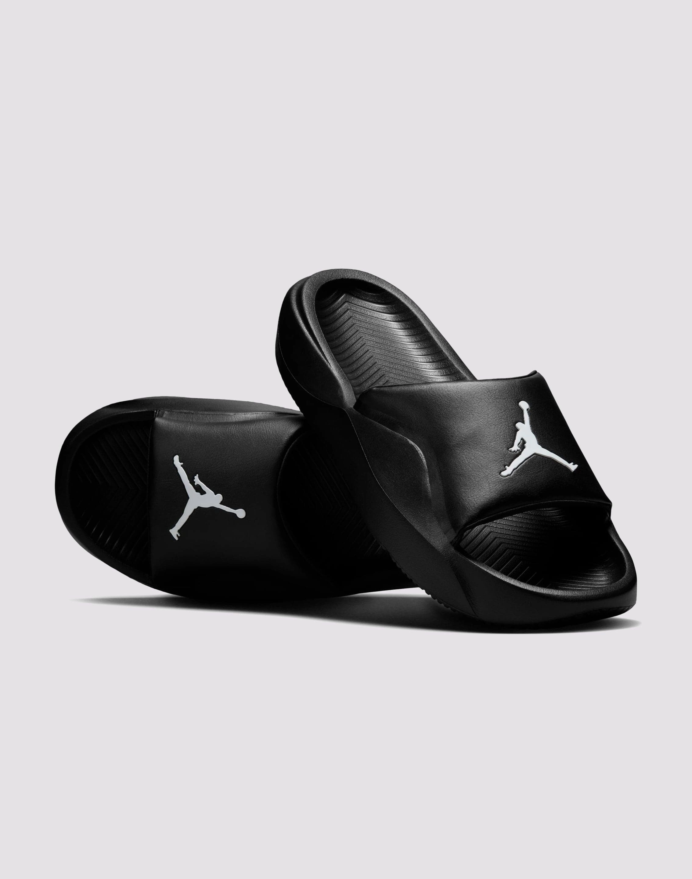 Cold Friendly Nike Franchise Slide